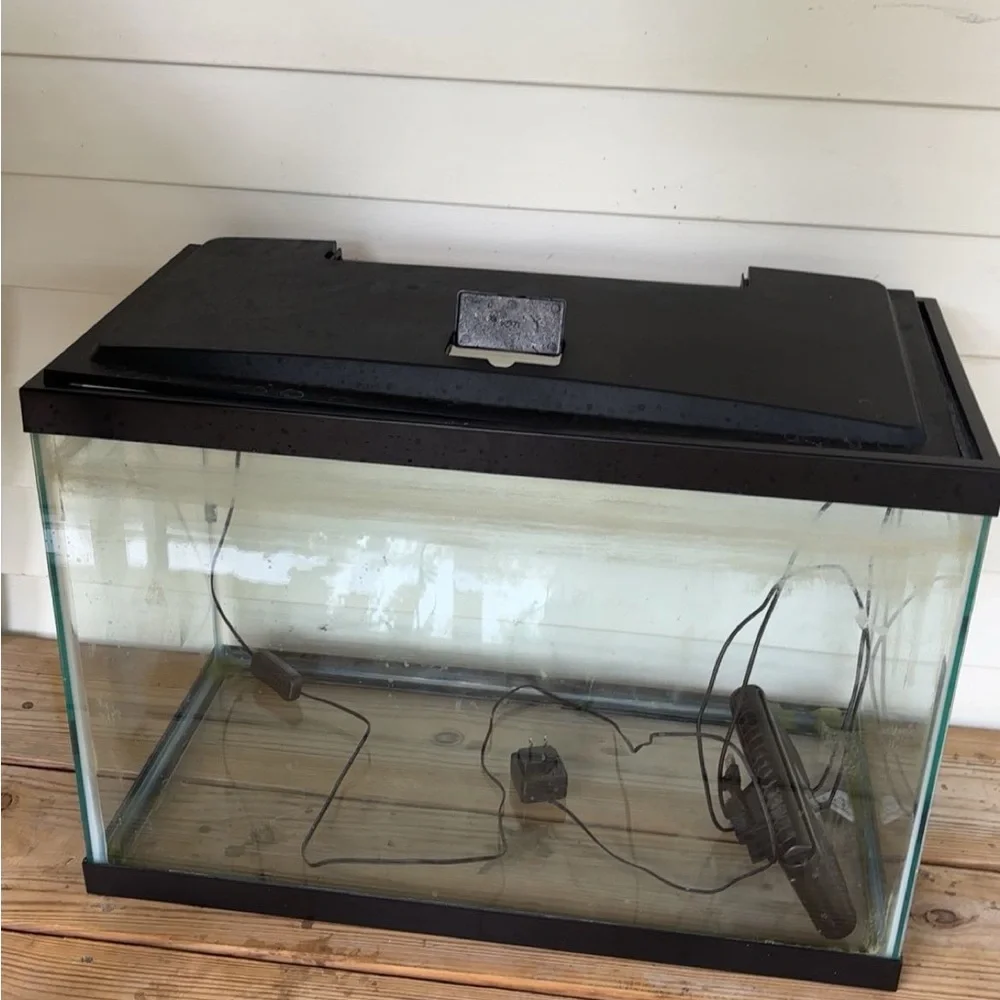 Black Dual-Speaker Aquarium Kit